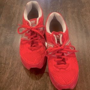 Women’s Nike Shoes.